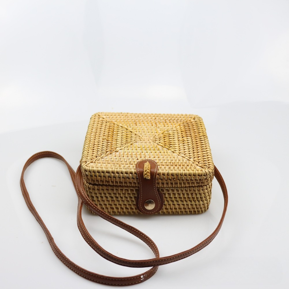 Tas Selempang Anyaman Rotan Bu - Beach Bag Straw ulasan dan harga